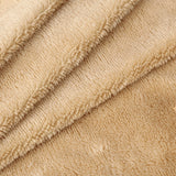 Veliki i visoki muški kaput od baršuna s kapuljačom