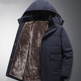 Veliki i visoki muški kaput