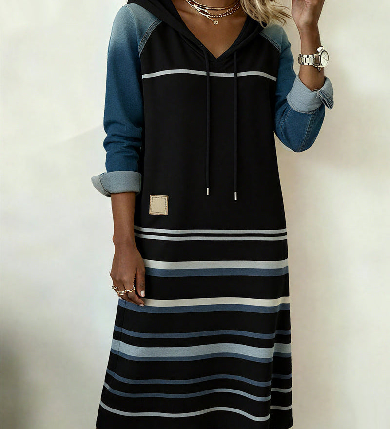 Prugasta haljina s kapuljačom u kombinaciji boja