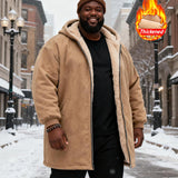 Veliki i visoki muški kaput od baršuna s kapuljačom