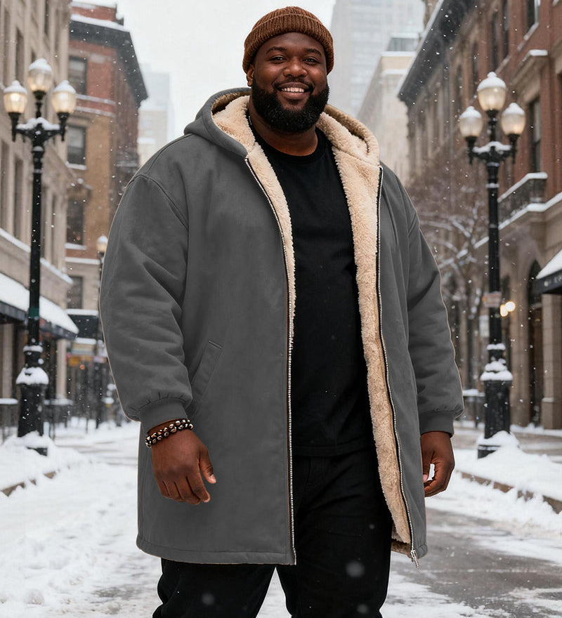 Veliki i visoki muški kaput od baršuna s kapuljačom