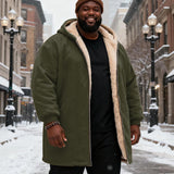 Veliki i visoki muški kaput od baršuna s kapuljačom