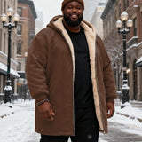 Veliki i visoki muški kaput od baršuna s kapuljačom