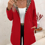 Preokretivi kaput s kapuljačom i leopard uzorkom