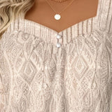 Top s kvadratnim izrezom i čipkom ispod pazuha