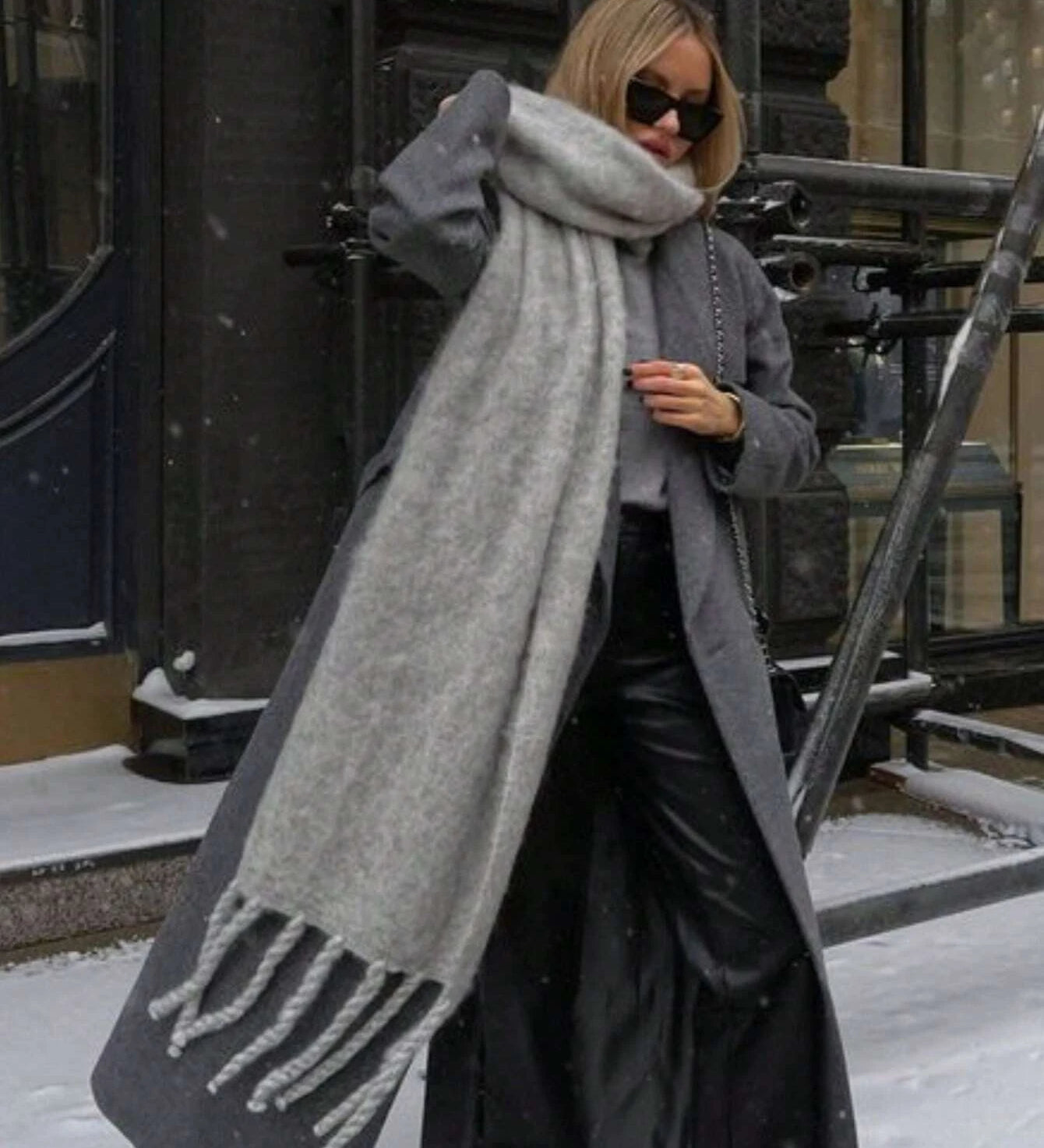 Elegantni ženski zimski šal