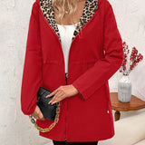 Preokretivi kaput s kapuljačom i leopard uzorkom