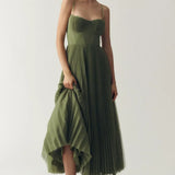 Lara - Moderna Elegancija S Otvorenim Leđima